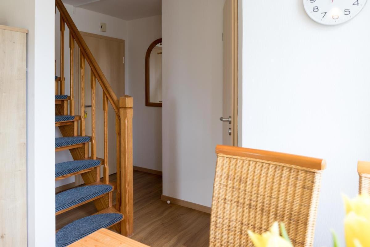 Ferienwohnung Friesenhof Janssen - Urlaub auf dem Bauernhof Neuharlingersiel Exterior foto