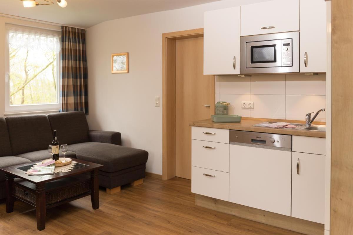 Ferienwohnung Friesenhof Janssen - Urlaub auf dem Bauernhof Neuharlingersiel Exterior foto