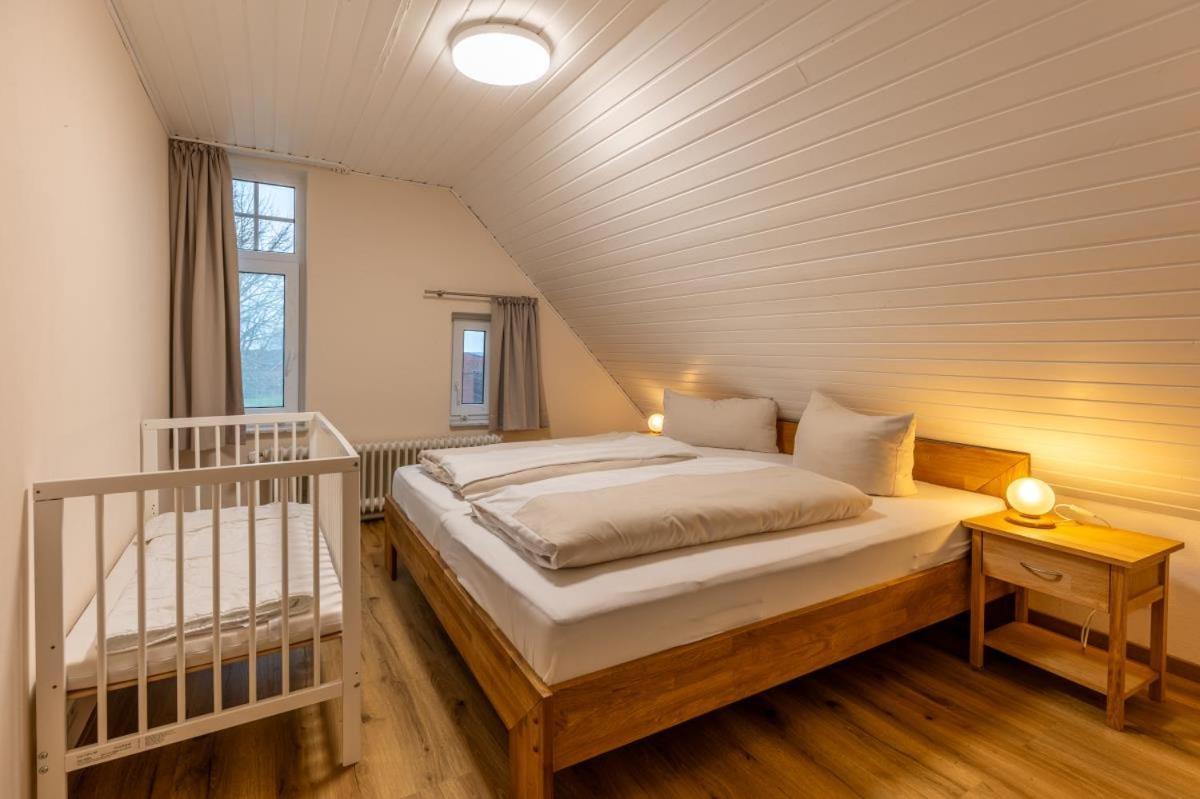 Ferienwohnung Friesenhof Janssen - Urlaub auf dem Bauernhof Neuharlingersiel Exterior foto